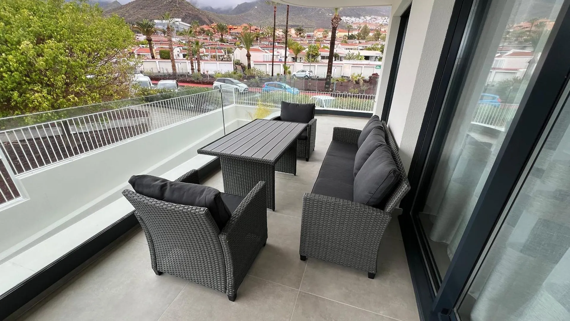 Atlantic Home - Three-Bedroom Premium Apartment Costa Adeje  Costa Adeje (Tenerife)